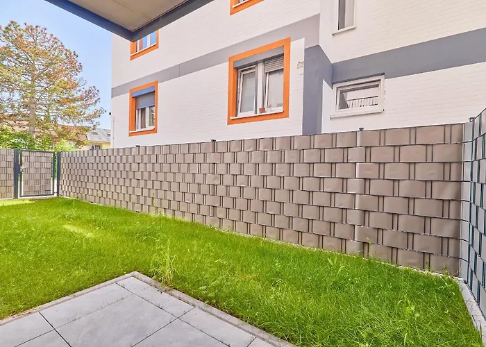 Moderne Stilvoll Eingerichtete Neubauwohnung